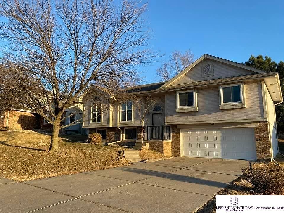 1st image of 7011 S 142nd St