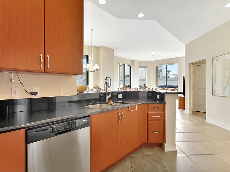 701 S Olive Ave #1504 — Photo 15