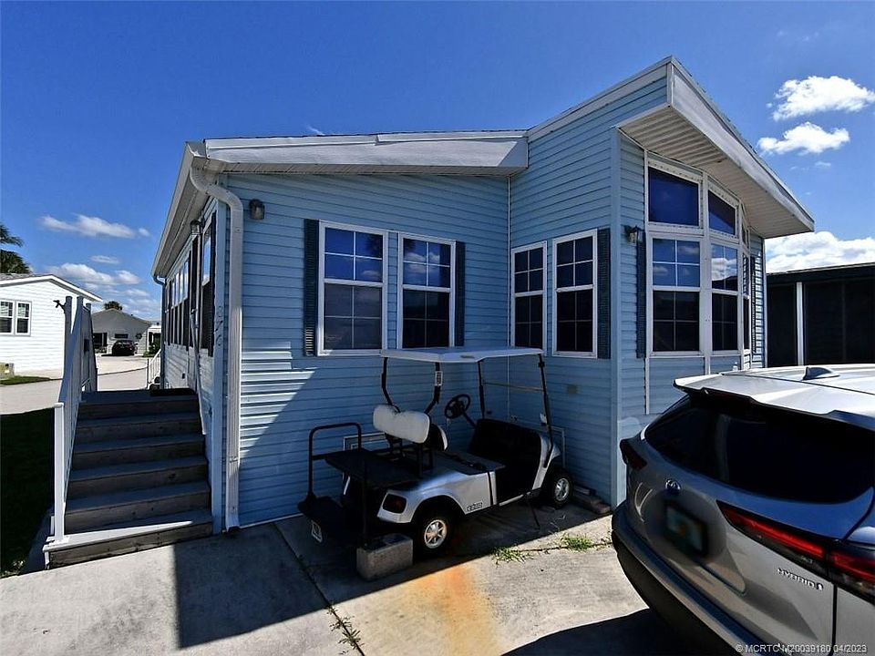 1st image of 876 Nettles Blvd