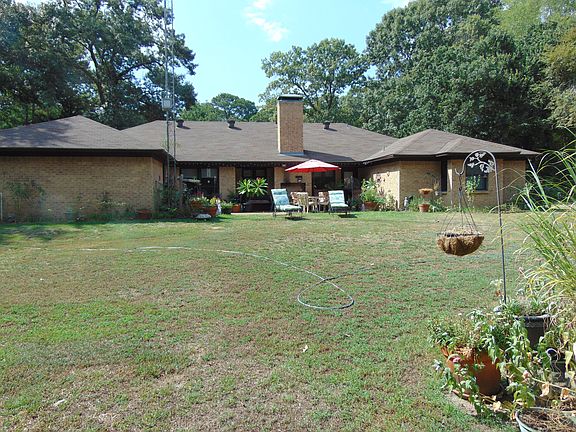 4th image of 275 Mayo Dr
