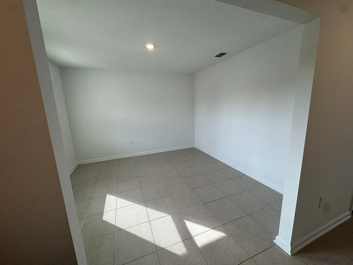 Building Photo - 1516 Loxley Trl