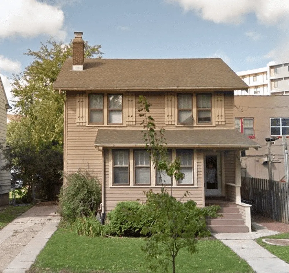 5 bed, 2.0 bath, 1712 sqft, $4,995 — Photo 1