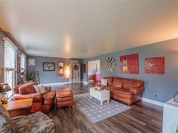 5th image of 2364 Adams Ct