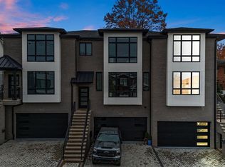 256 7th St #C, Palisades Park, NJ