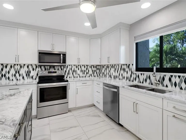 4410 Taffrail Ct #2B — Photo 2
