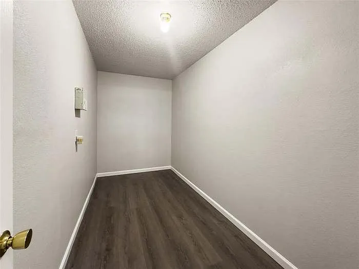 2043 Plains Ct — Photo 5