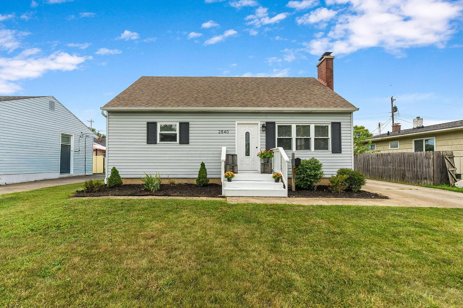 2840 Brookpark Cir photo 1