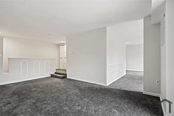 3 bed, 1447 sqft, $2,830 — Photo 3
