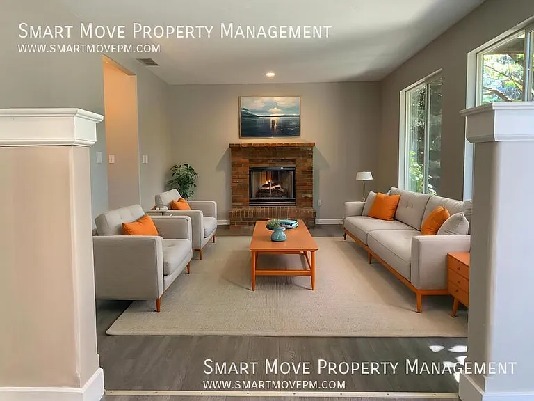 2321 E Mugo St — Photo 12
