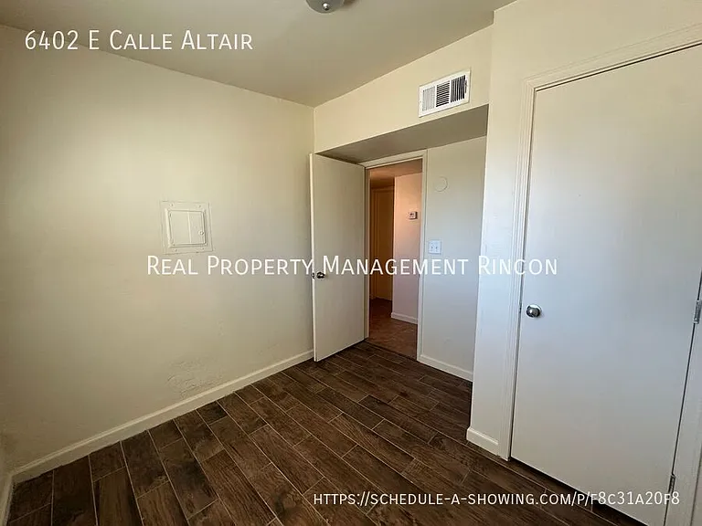 6402 E Calle Altair — Photo 6
