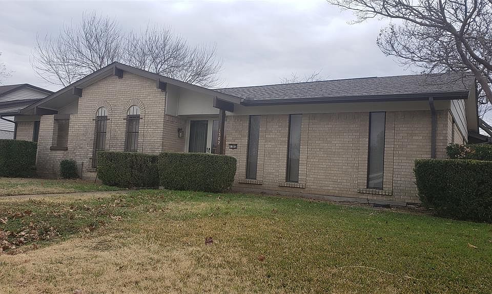 1st image of 1302 Berkeley Dr