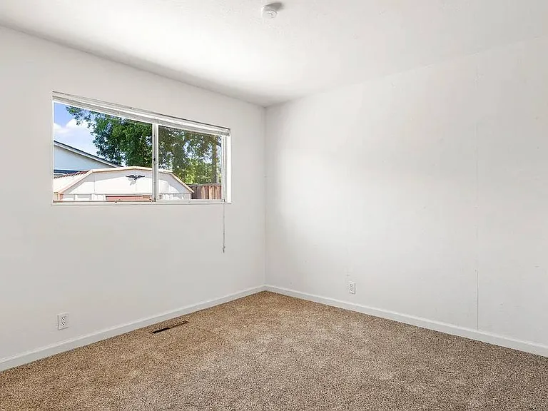 5515 Pennsylvania Blvd — Photo 17