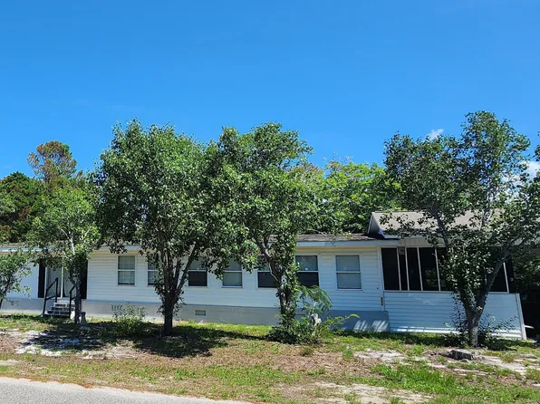 202 NE 66th Street, Oak Island, NC 28465
