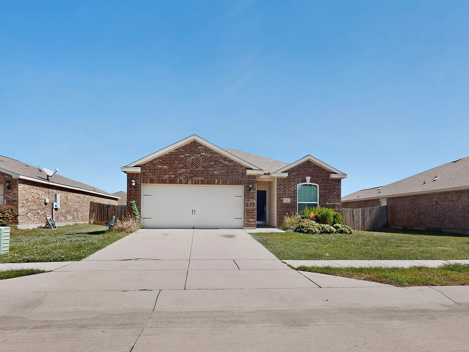 3 bed, 1619 sqft, $1,850 — Photo 1