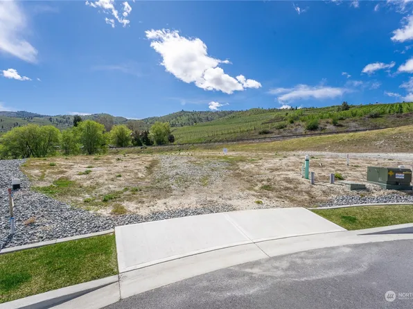 178 Loretta Lane, Chelan, WA 98816