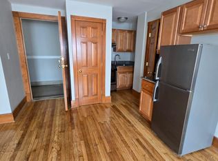 1171 Chapel St #400A, New Haven, CT 06511