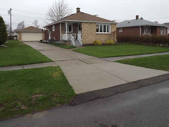 3rd image of 91 Nandale Dr