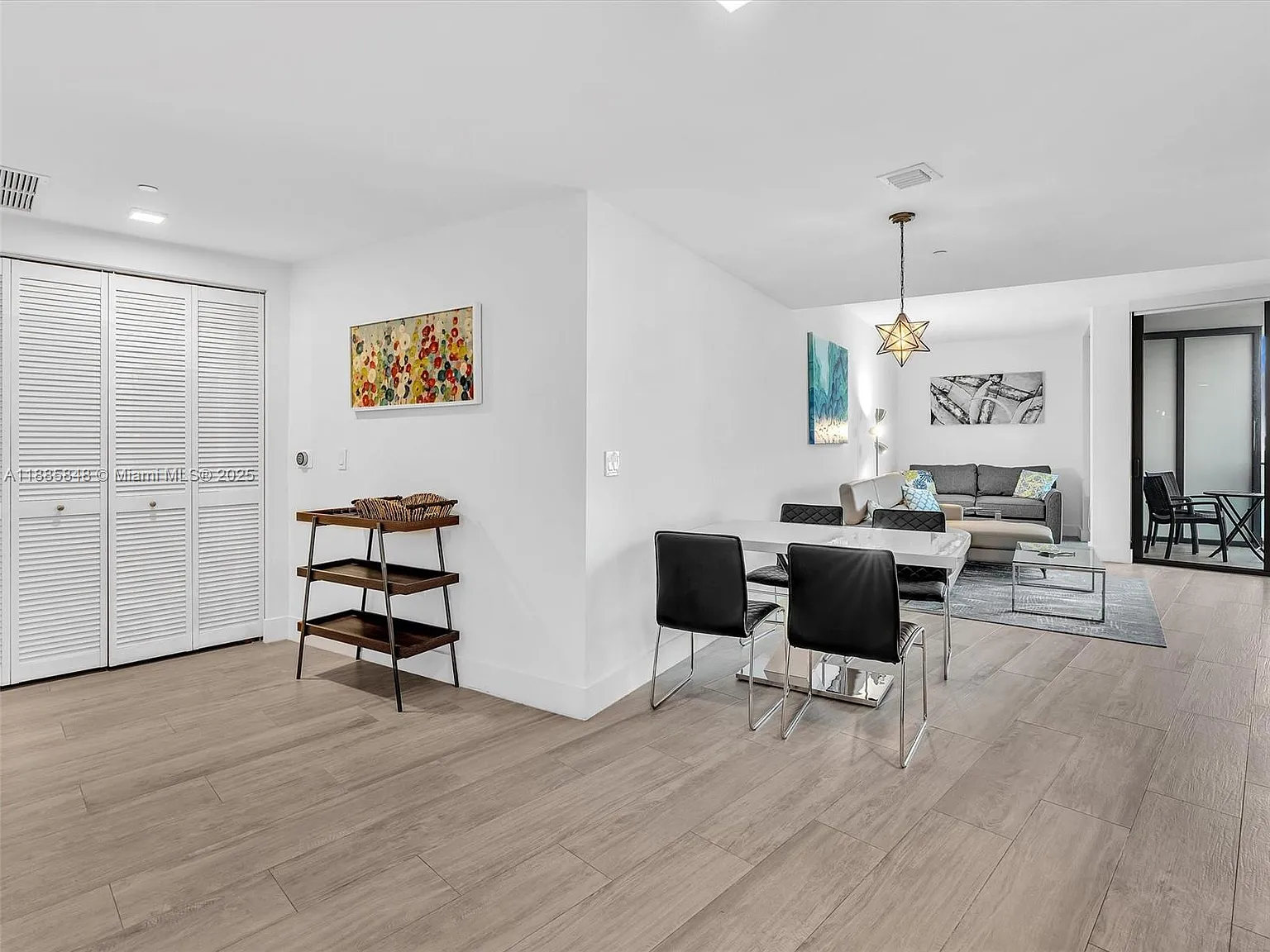 3401 Midtown Condo — Photo 3