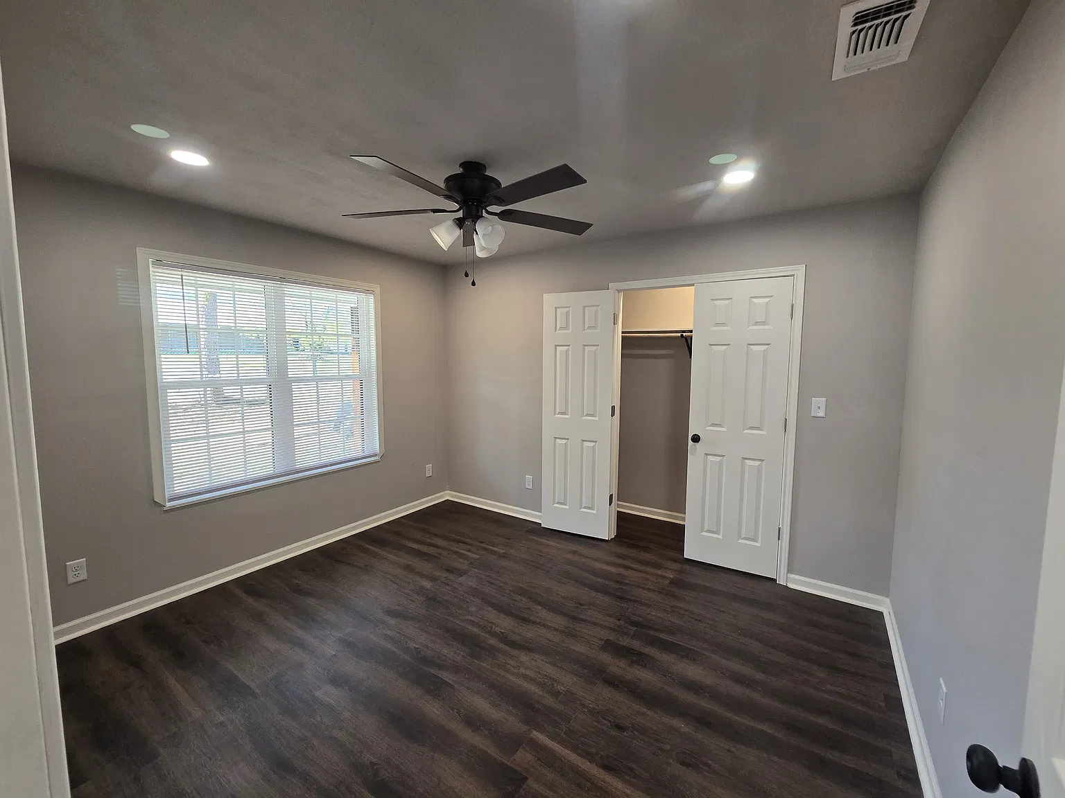 3 bed, 1308 sqft, $1,700 — Photo 4