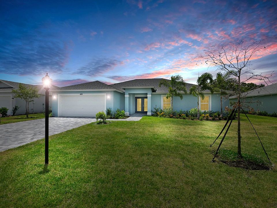 1st image of 406 SW Vista Lake Dr