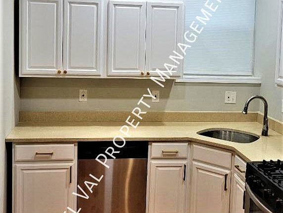4th image of 4235 Otter St