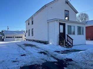 24 Saint Charles St, Plattsburgh, NY 12901