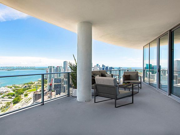 2nd image of 851 NE 1st Ave #Penthouse 5011
