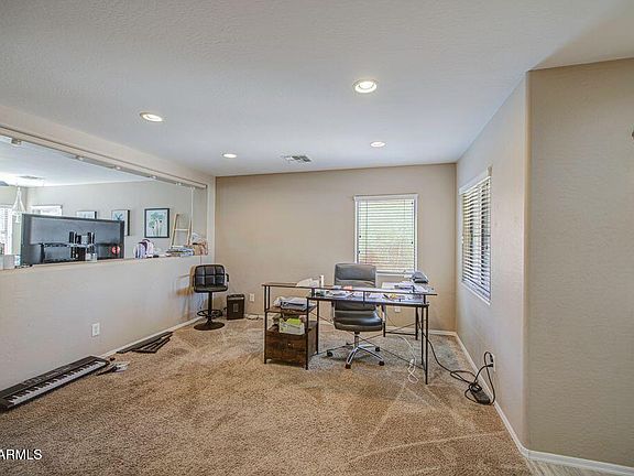 4th image of 43269 W BLAZEN Trail