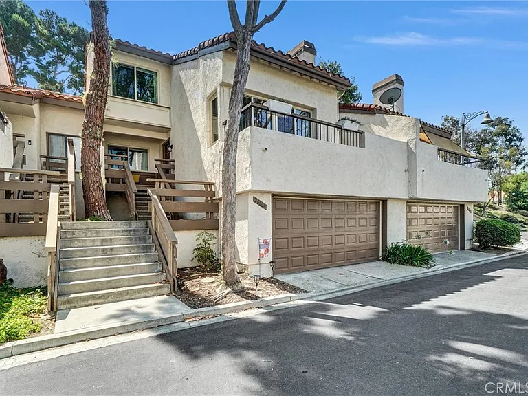 26606 La Roda — Photo 1
