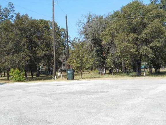 2nd image of 106 County Road 6768