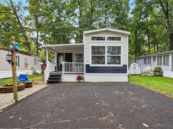 617 Dockside Ln, Coldwater, MI 49036
