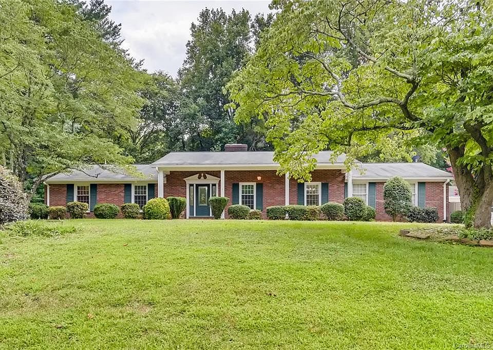 1st image of 307 Starmount Dr