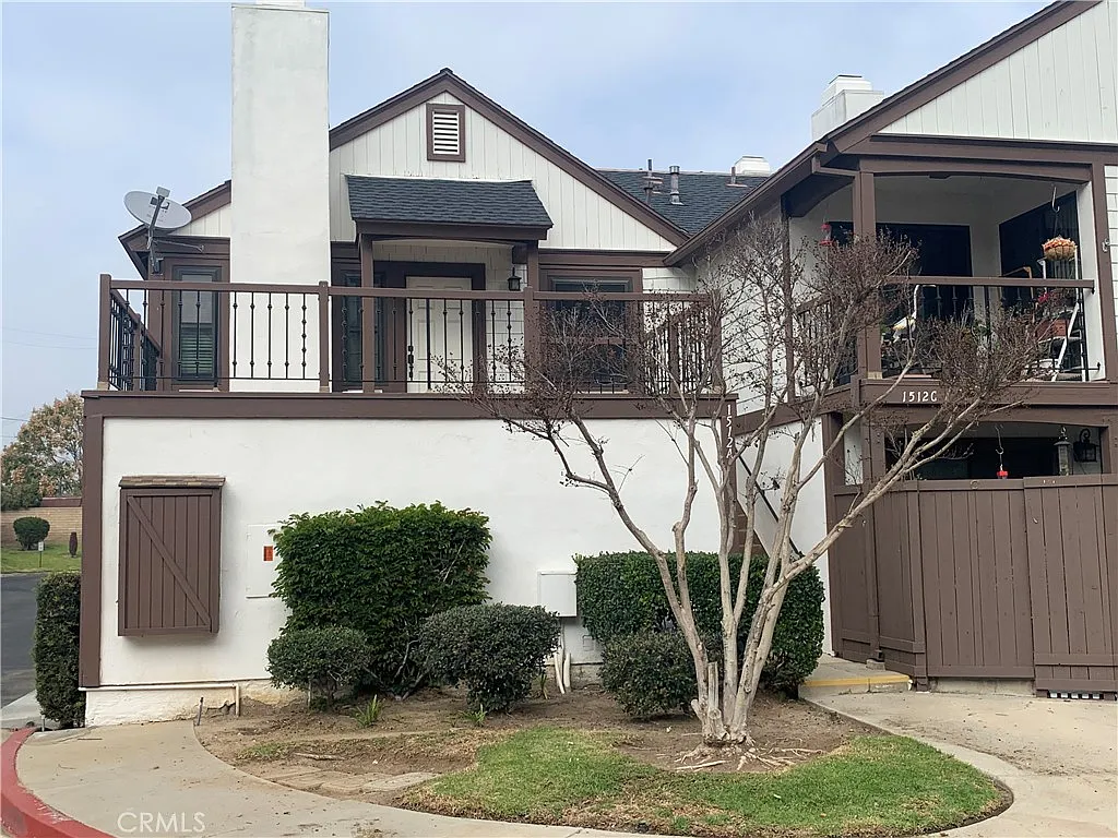 1512 Canterbury Ct — Photo 1