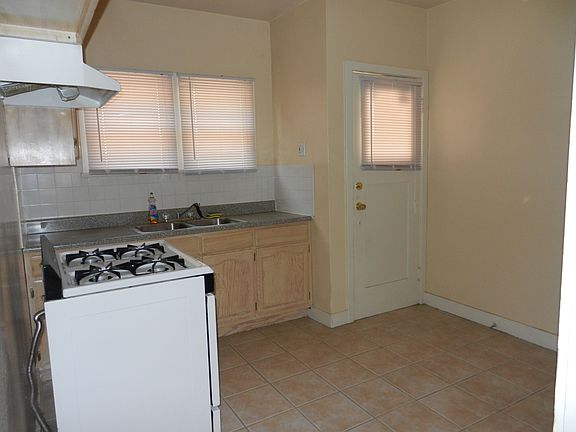 4th image of 271 N Holliston Ave APT C