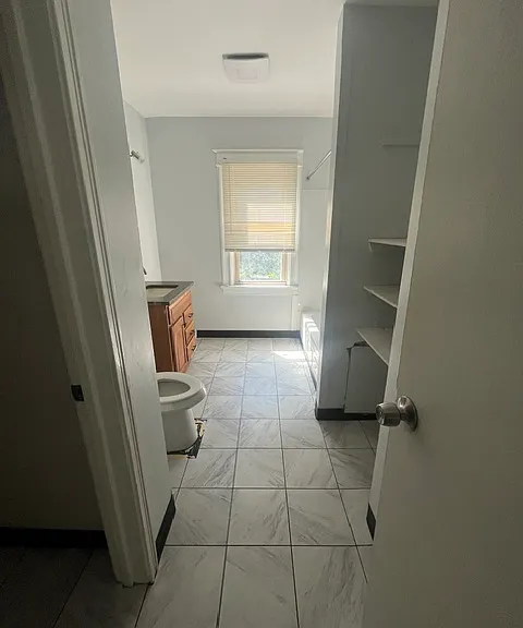 2107 Lake Ave — Photo 5