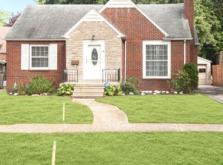 2250 Mershon St, Saginaw, MI 48602