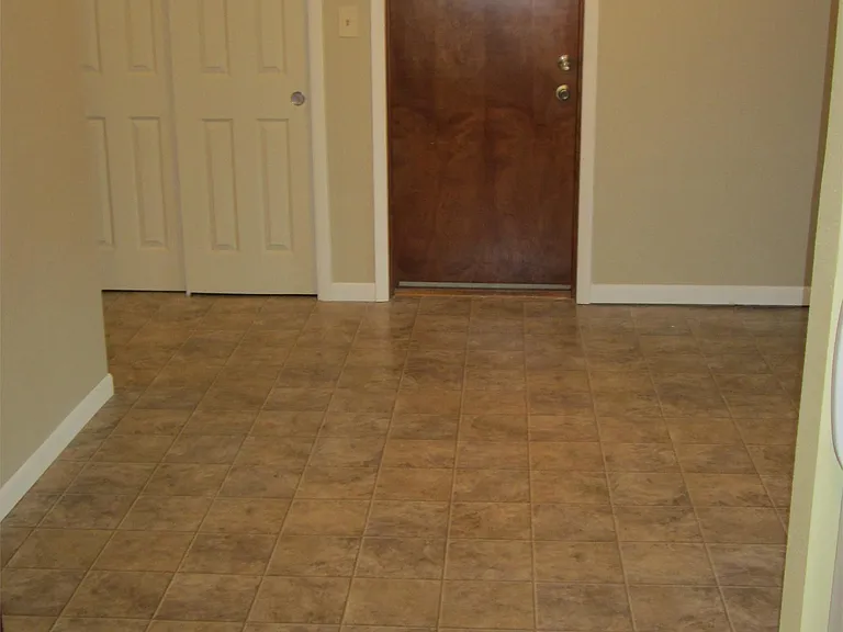 1109 13th Ave N #1 — Photo 2