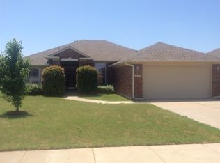 2204 SE 6th St #000, Moore, OK 73160
