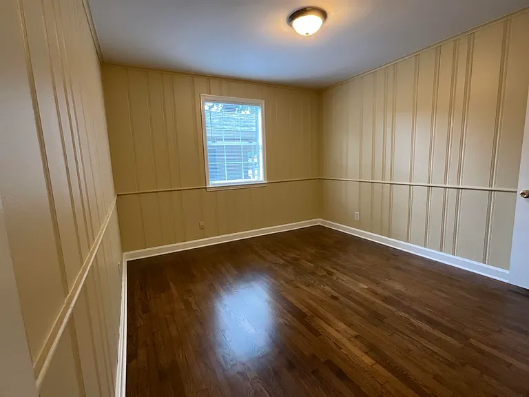 4980 Sequoia Rd — Photo 9