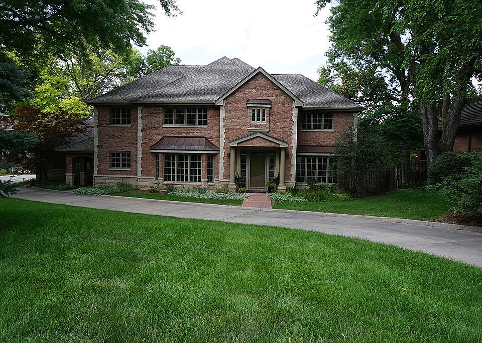 1st image of 8430 Loveland Dr