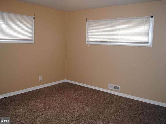 3rd image of 6600 Laurelton Ave