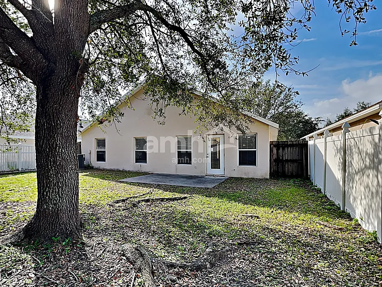 554 Sedgewood Cir — Photo 20