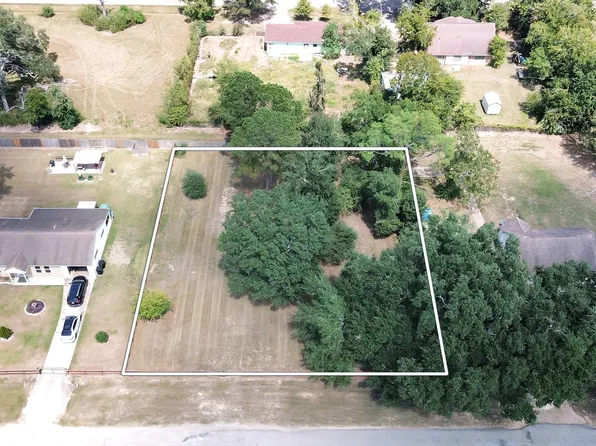 3210 2nd St, Brookshire, TX 77423