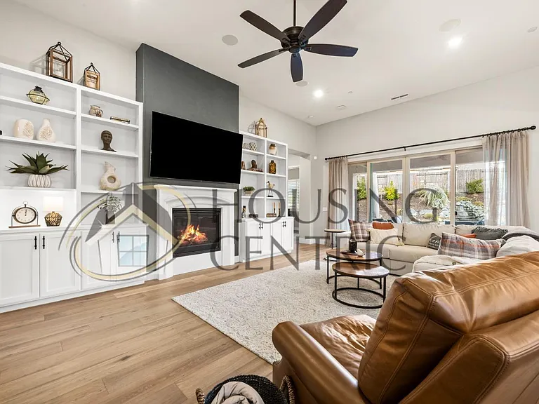3061 Calypso Cir — Photo 14