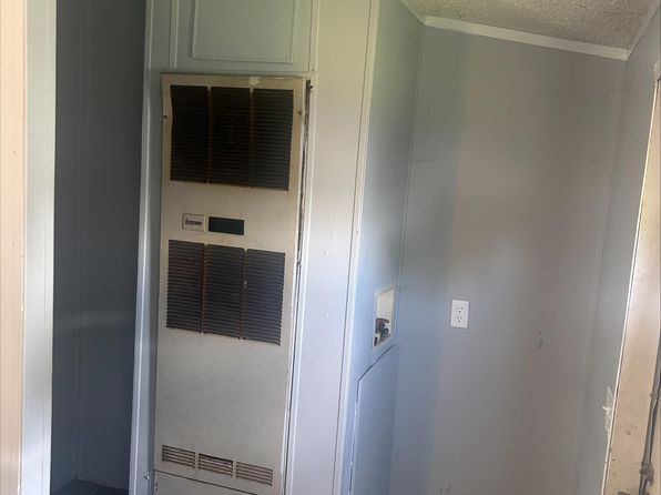 148 Halliburton St #17