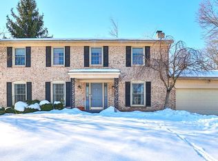 8001 Blairhouse Dr, Cincinnati, OH 45244