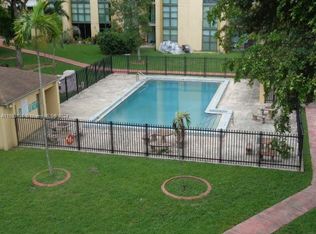 11750 SW 18th St APT 421-1, Miami, FL 33175