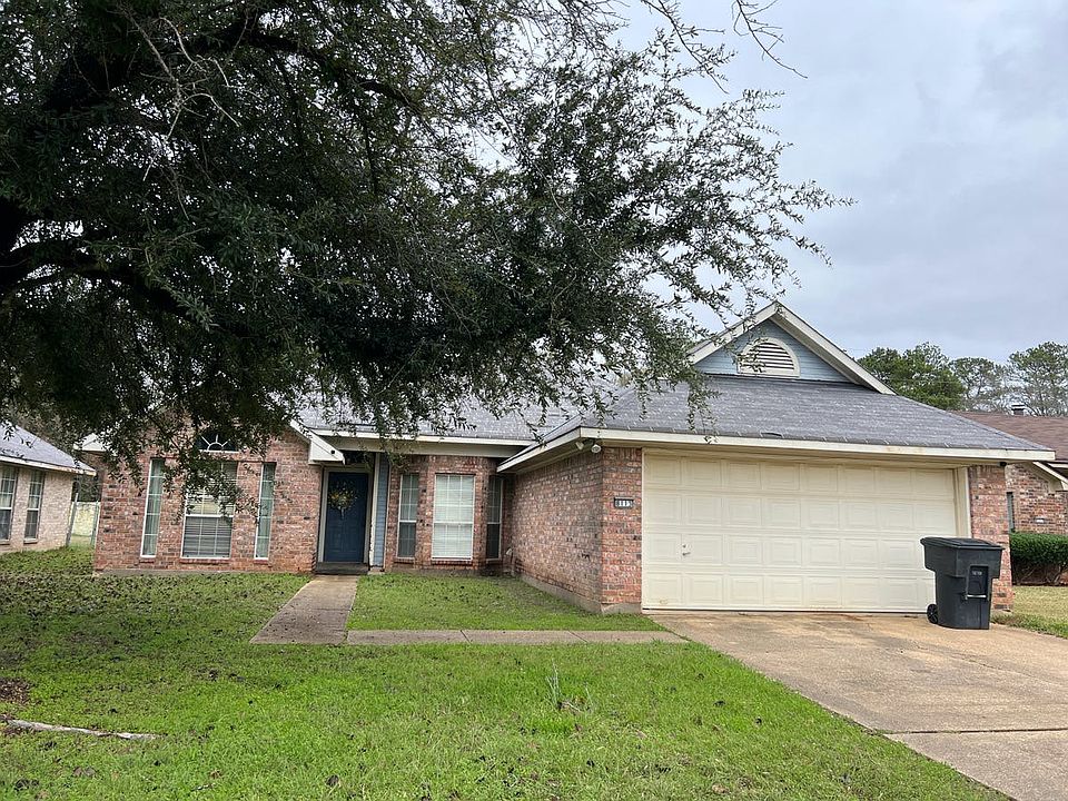 1st image of 8113 Greenleaf Dr