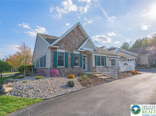 1896 Jeanine Way, Hellertown, PA 18055