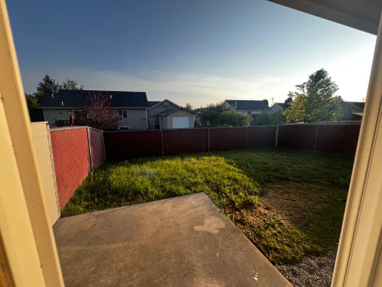 2141 Teal Dr — Photo 2